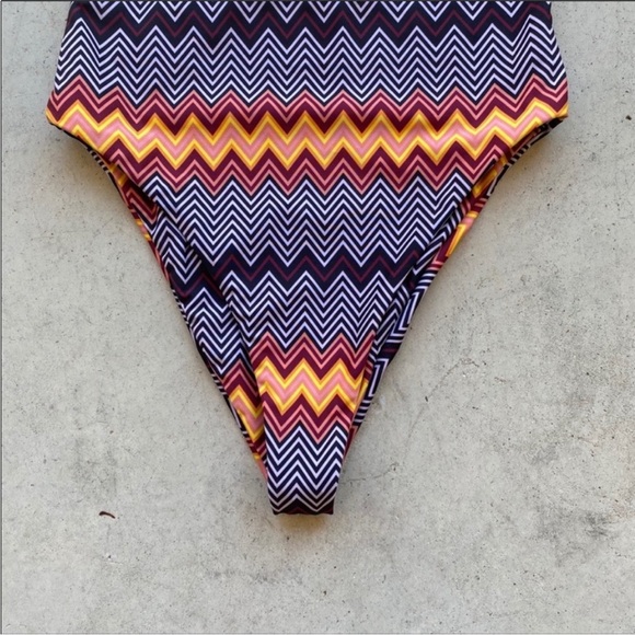 Same Los Angeles INTERMIX - Picture 4 of 4